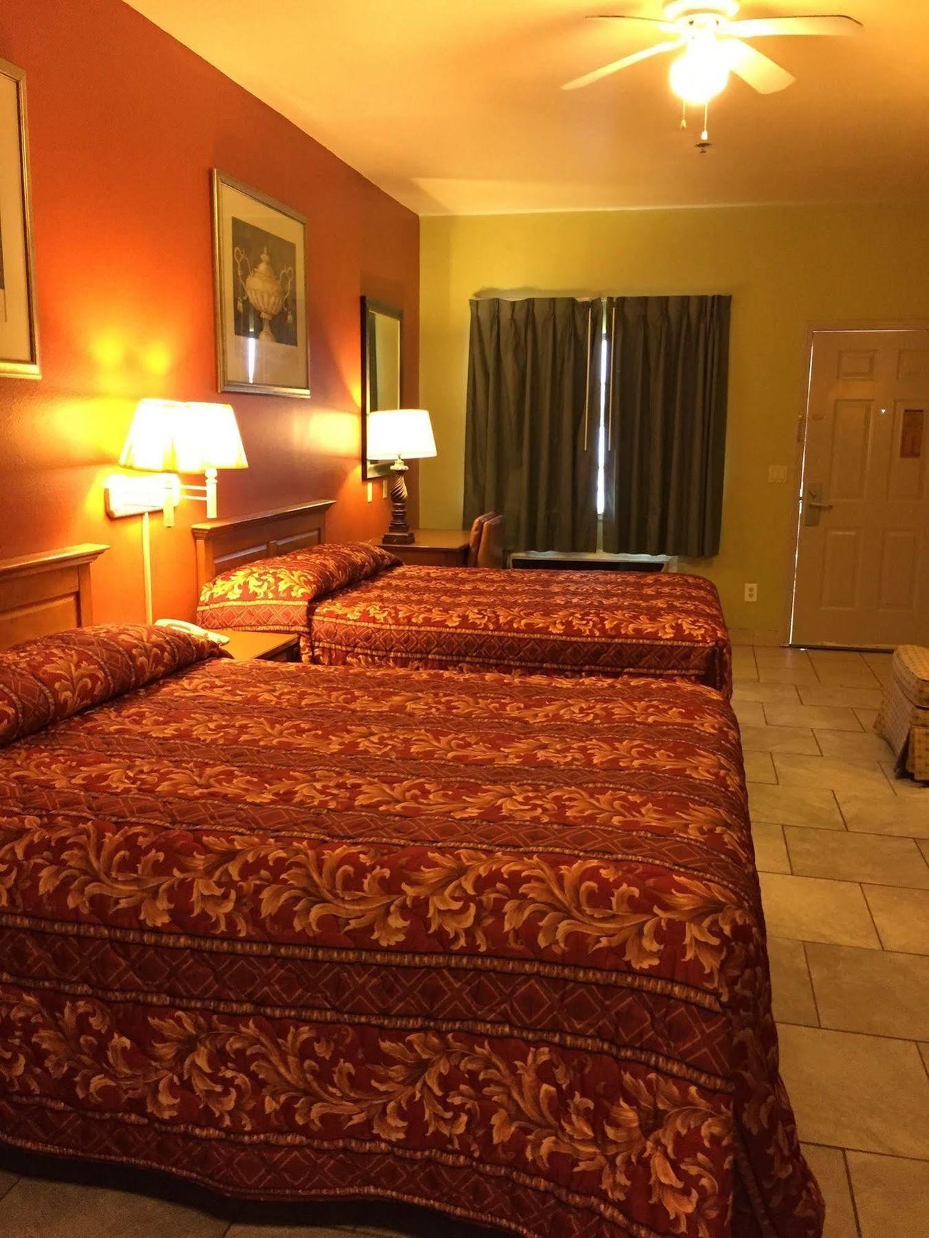 Boca Chica Inn And Suites Brownsville Buitenkant foto